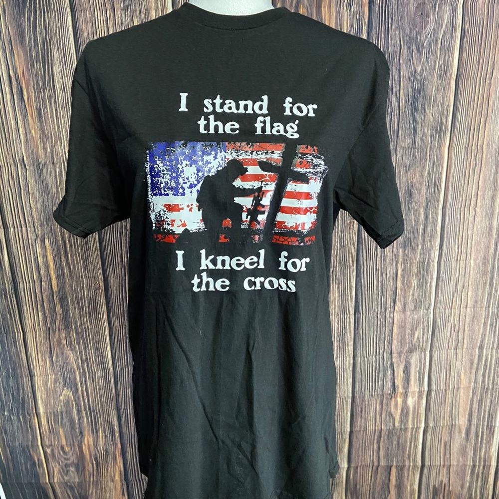 Medium Black I kneel for the Cross Shirt New